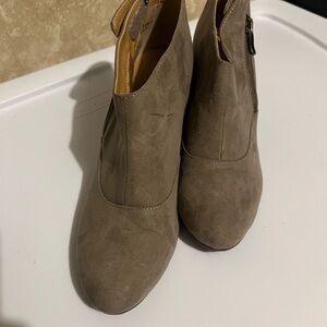 Chinese Laundry Taupe Ankle Booties
